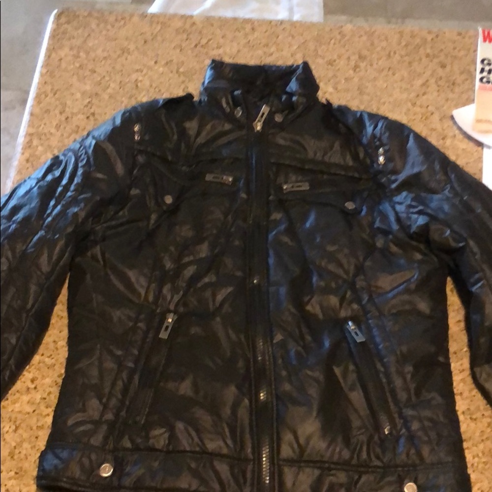 Premium Lounge brand warm windbreaker jacket.